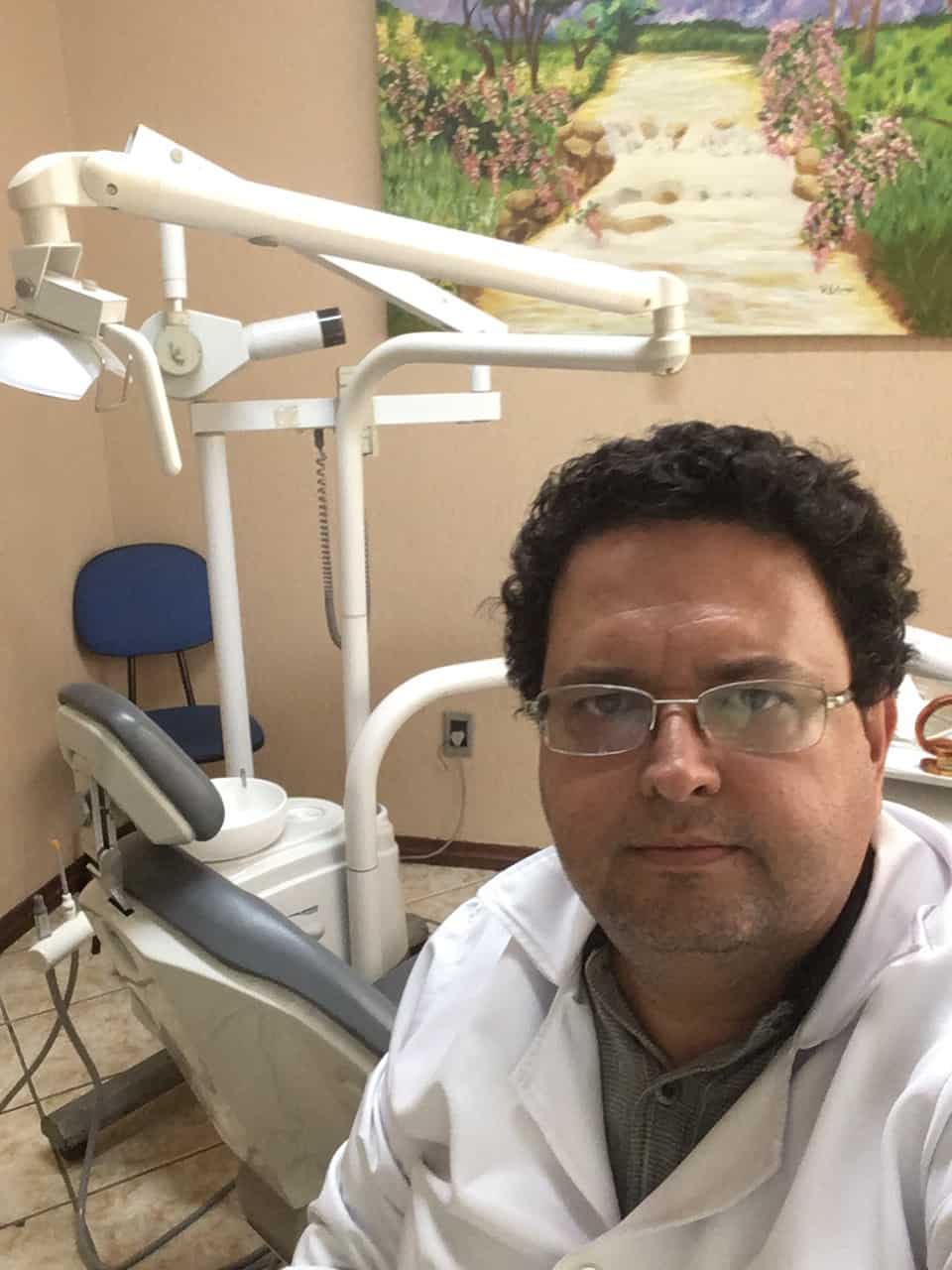 Clínica Odontológica Dr. Márcio Esteves