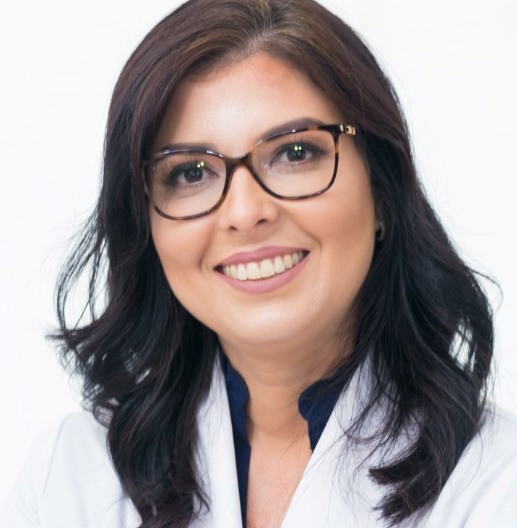 Dra. Cíntia Carvalho